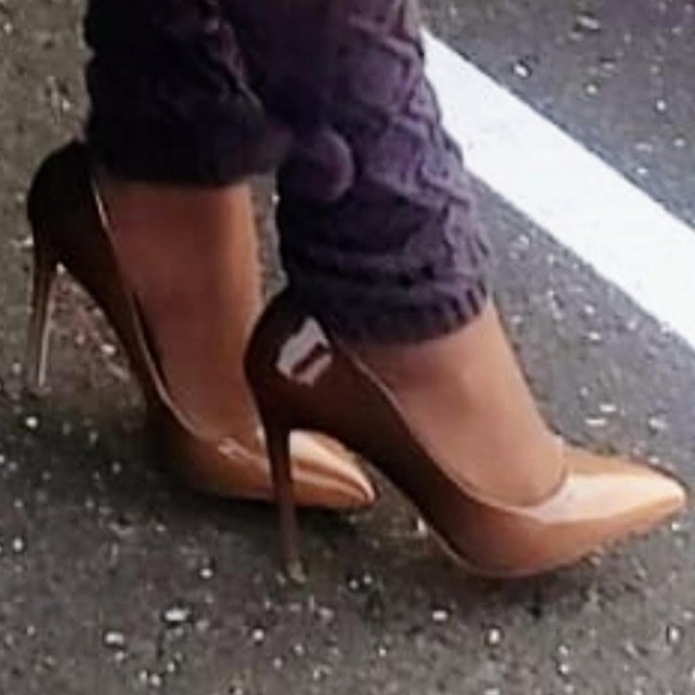 Elegant ALDO Coffee Brown Ombré High Heel Pumps - Picture 3 of 5